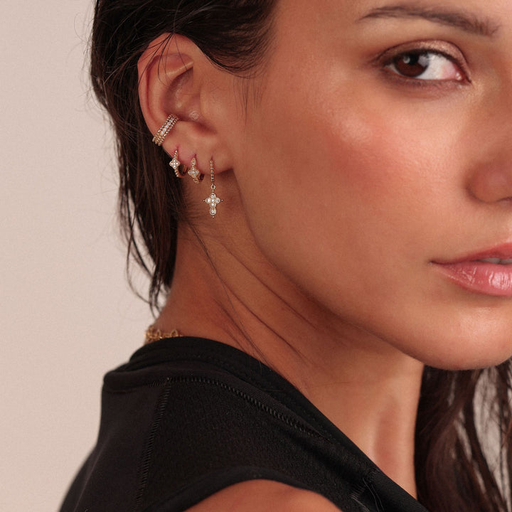 Nina Flower Mini 18K Gold Hoop w. Diamonds